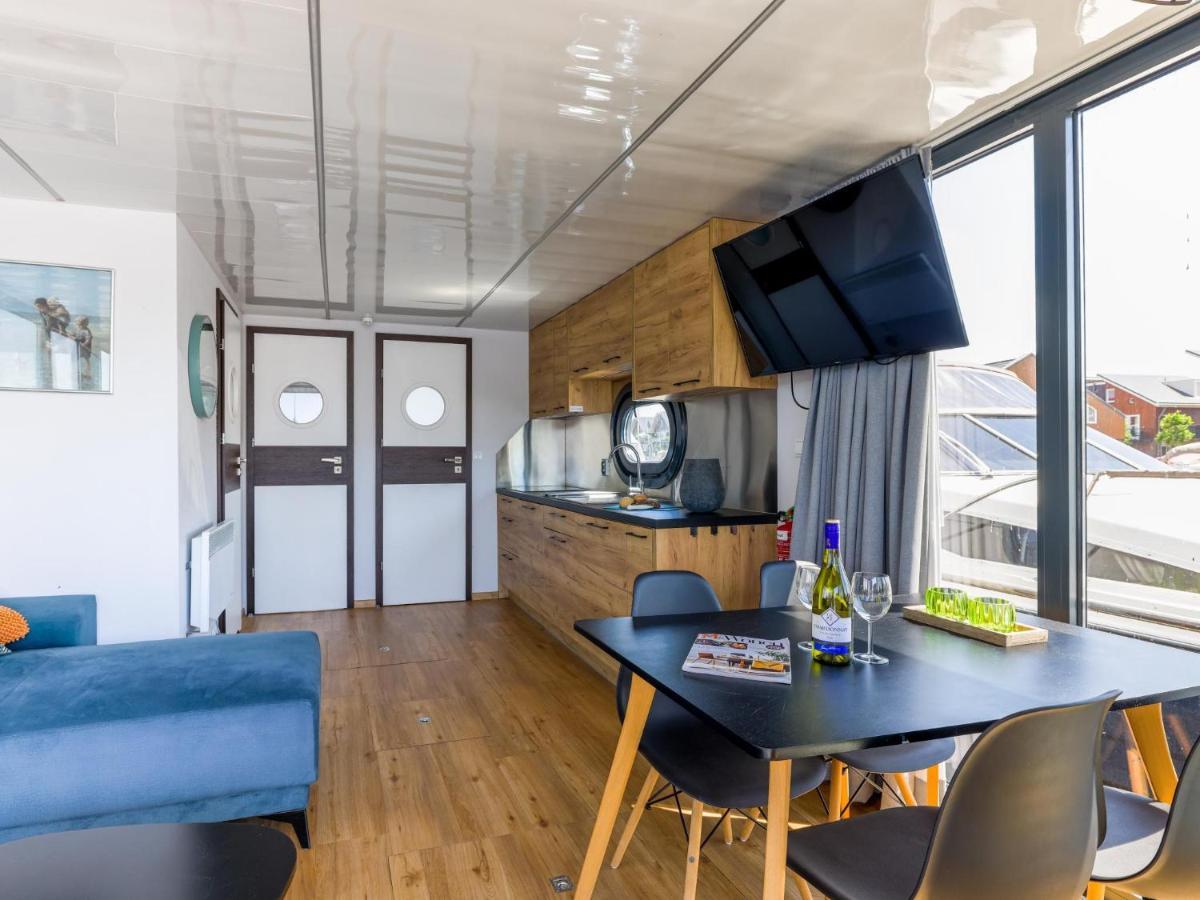 Tiny Houseboat De Woudaap - I Hotel Uitgeest Buitenkant foto