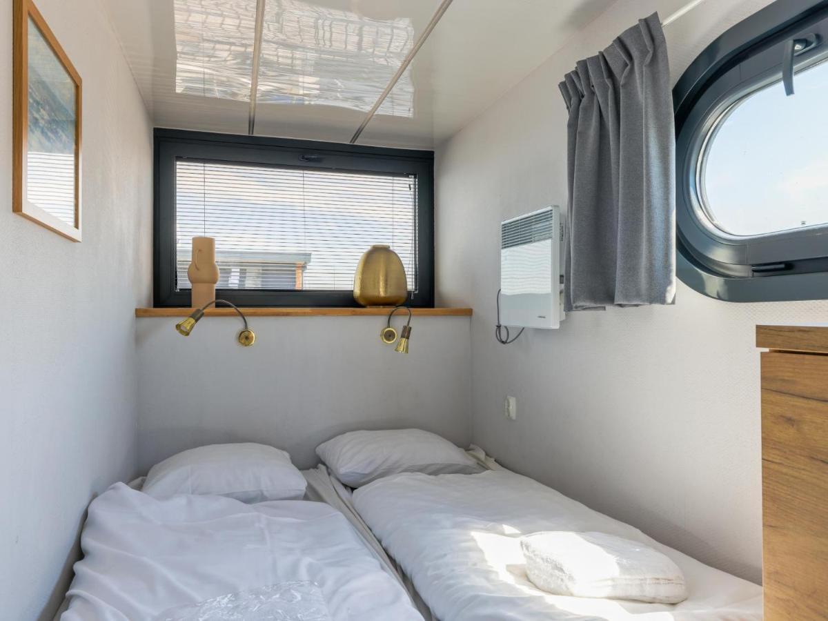 Tiny Houseboat De Woudaap - I Hotel Uitgeest Buitenkant foto